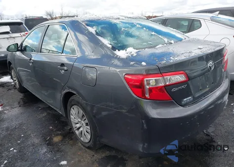 2012 Toyota Camry Le z USA, uszkodzony, nr VIN 4T1BF1FK7CU581933